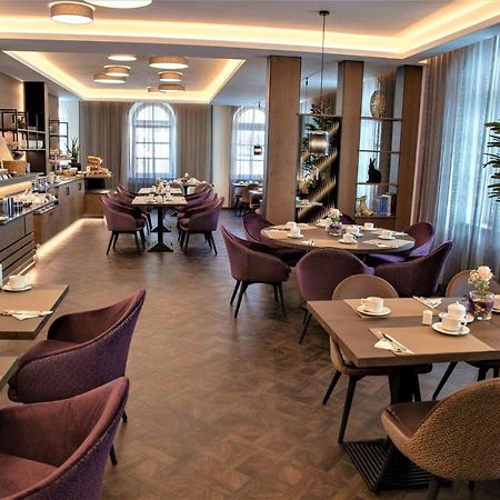Hotel Merkur Баден-Баден Екстериор снимка
